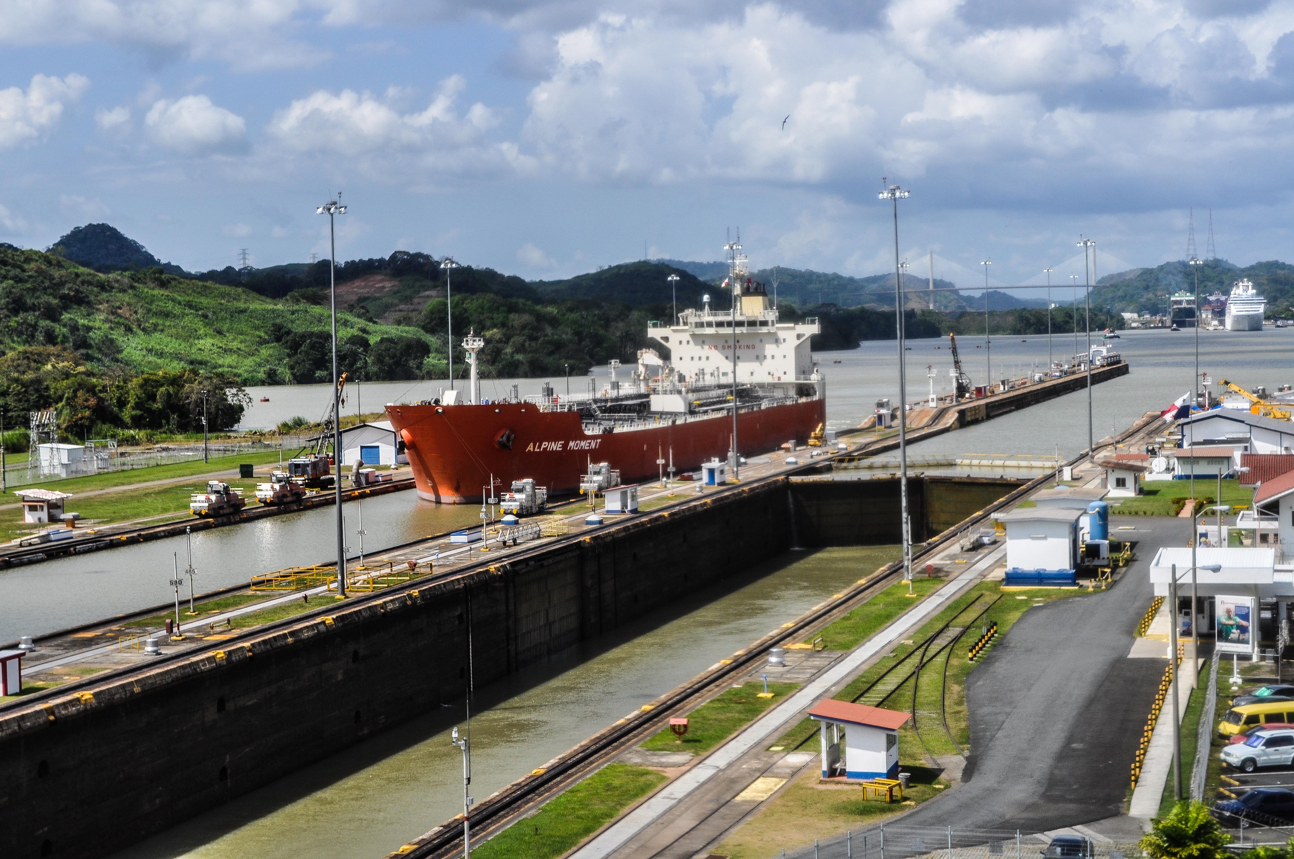 panama canal tour from airport